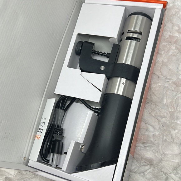 Anova Precision® Cooker Plug Type: CA Plug (120V) - Picture 2 of 6